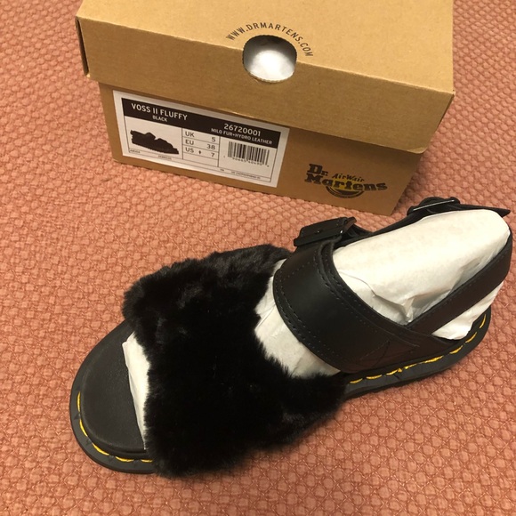 Dr Martens Voss II fluffy sandals new in box - Picture 4 of 16